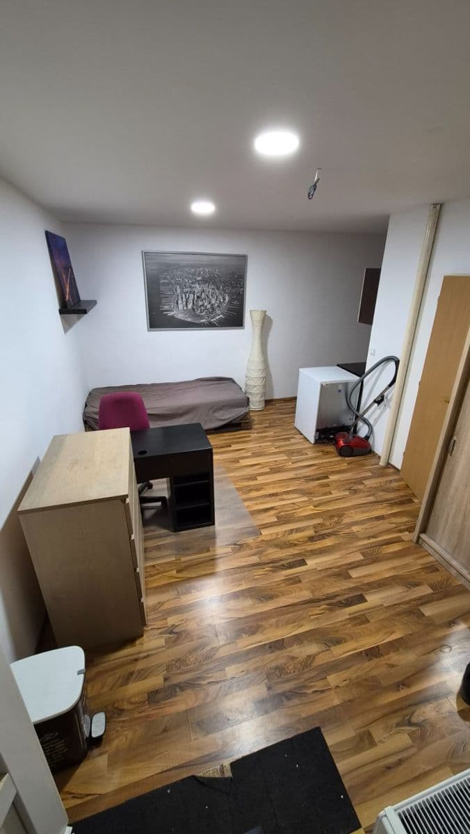 Studio flat to rent, 30 m², Votroubkova, Brno, Jihomoravský Region Studio flat to rent, 30 m², Votroubkova, Brno, Jihomoravský Region