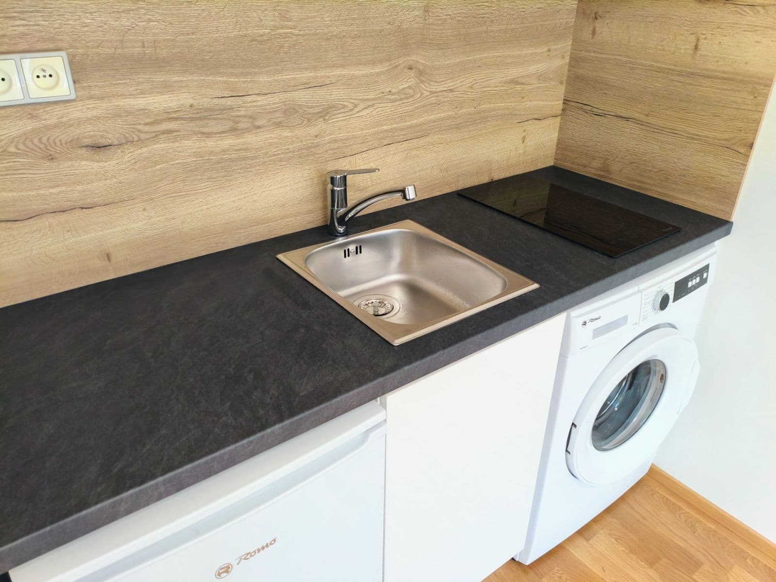 Studio flat to rent, 24 m², U Zličína, Prague, Prague Studio flat to rent, 24 m², U Zličína, Prague, Prague