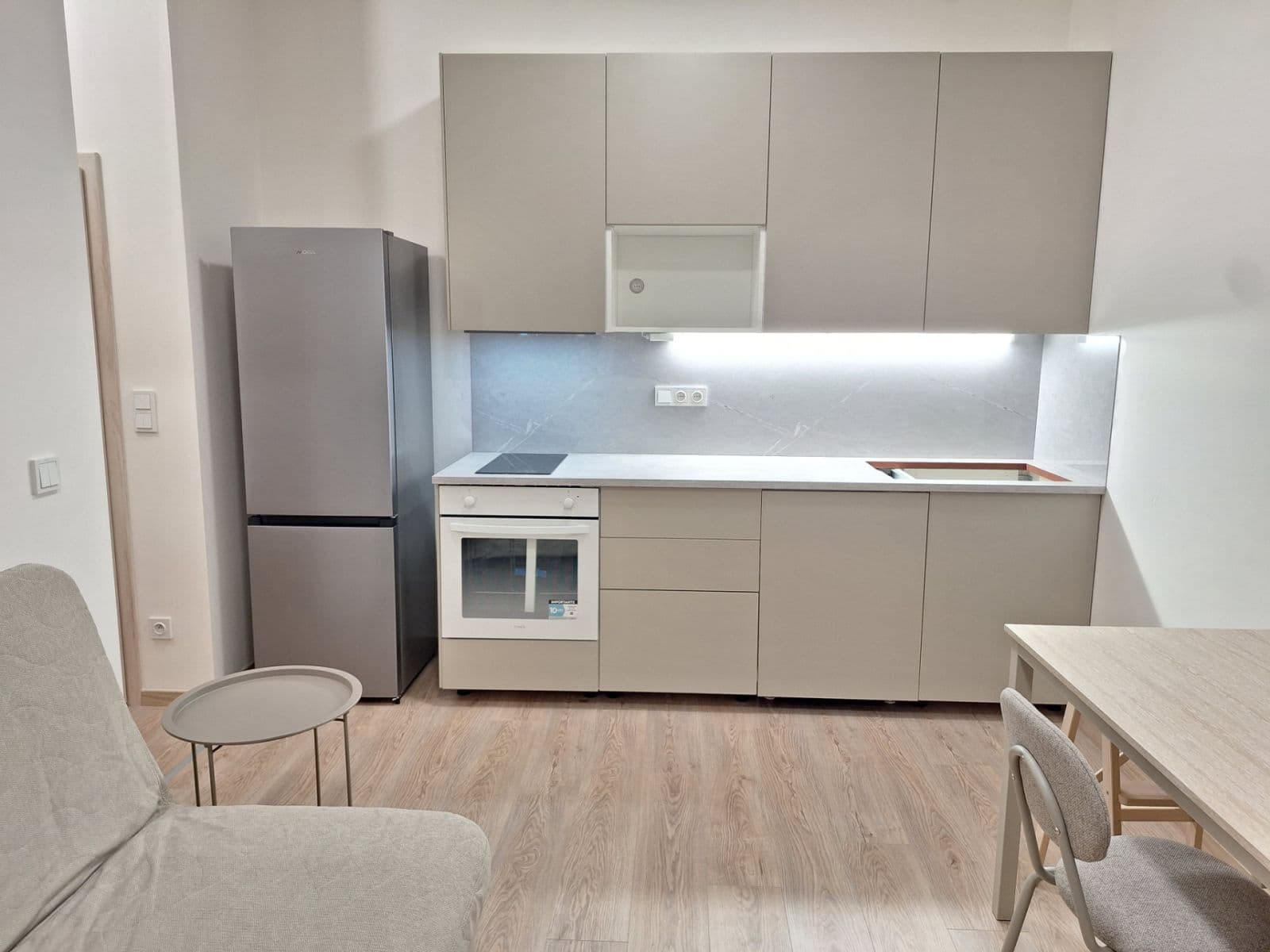 1 bedroom with open-plan kitchen flat to rent, 32 m², Arnošta Staňka, Prague, Prague 1 bedroom with open-plan kitchen flat to rent, 32 m², Arnošta Staňka, Prague, Prague
