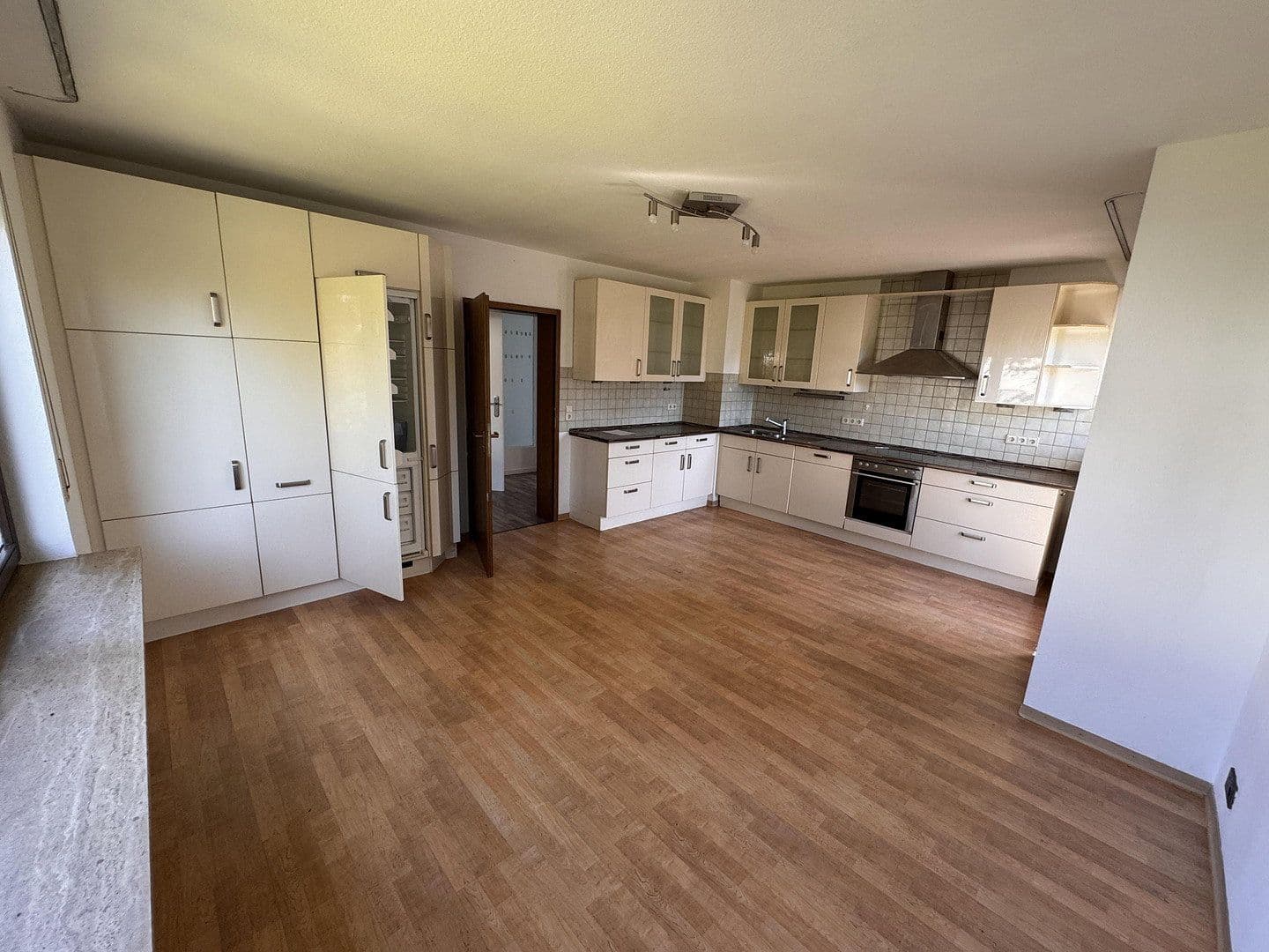 3 bedroom flat to rent, 100 m², Friedrichsberg 46, Stuttgart, Baden-Württemberg 3 bedroom flat to rent, 100 m², Friedrichsberg 46, Stuttgart, Baden-Württemberg