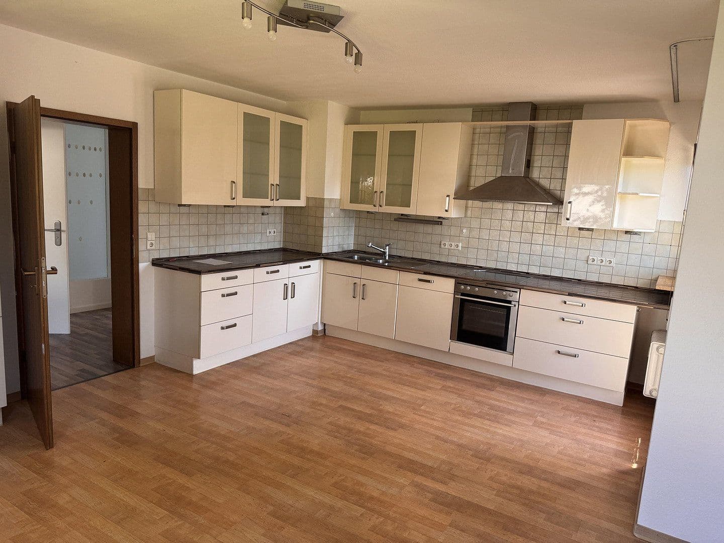 3 bedroom flat to rent, 100 m², Friedrichsberg 46, Stuttgart, Baden-Württemberg 3 bedroom flat to rent, 100 m², Friedrichsberg 46, Stuttgart, Baden-Württemberg