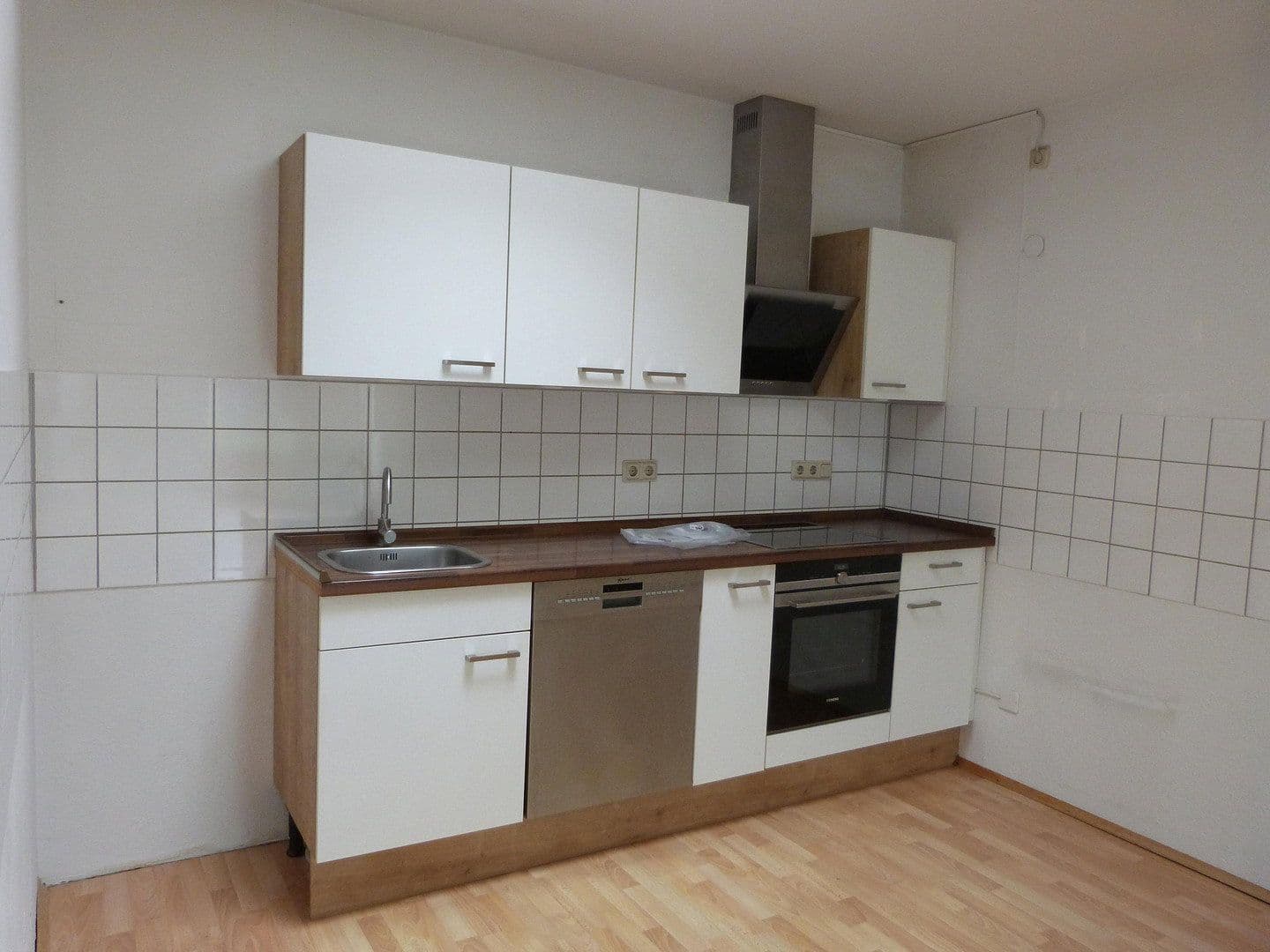 3 bedroom flat for sale, 85 m², Jülicher Landtsrasse 144a, Neuss, North Rhine-Westphalia 3 bedroom flat for sale, 85 m², Jülicher Landtsrasse 144a, Neuss, North Rhine-Westphalia