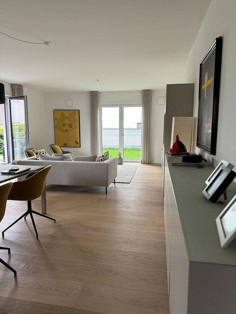2 bedroom with open-plan kitchen flat for sale, 102 m², Steinbach (Taunus), Hesse 2 bedroom with open-plan kitchen flat for sale, 102 m², Steinbach (Taunus), Hesse
