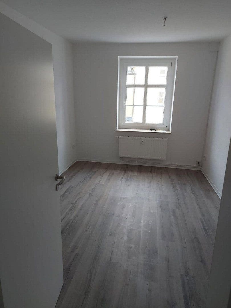 4 bedroom flat to rent, 123 m², Flurstraße 2b, Zwickau, Saxony 4 bedroom flat to rent, 123 m², Flurstraße 2b, Zwickau, Saxony