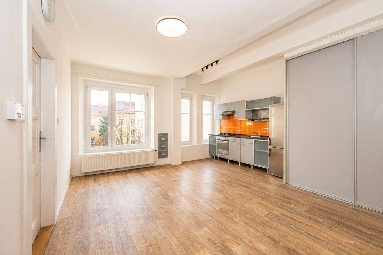1 bedroom with open-plan kitchen flat to rent, 48 m², Františka Kadlece, Prague, Prague 1 bedroom with open-plan kitchen flat to rent, 48 m², Františka Kadlece, Prague, Prague
