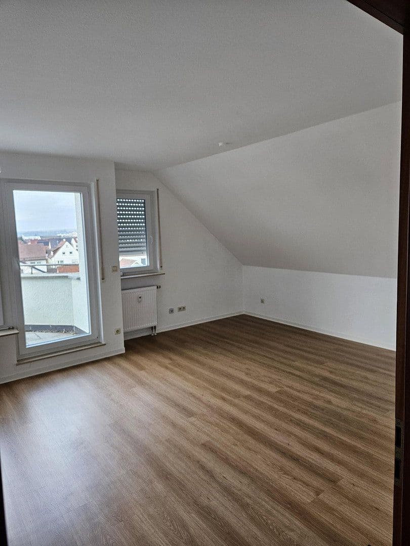 1 bedroom with open-plan kitchen flat to rent, 65 m², Salach, Baden-Württemberg 1 bedroom with open-plan kitchen flat to rent, 65 m², Salach, Baden-Württemberg
