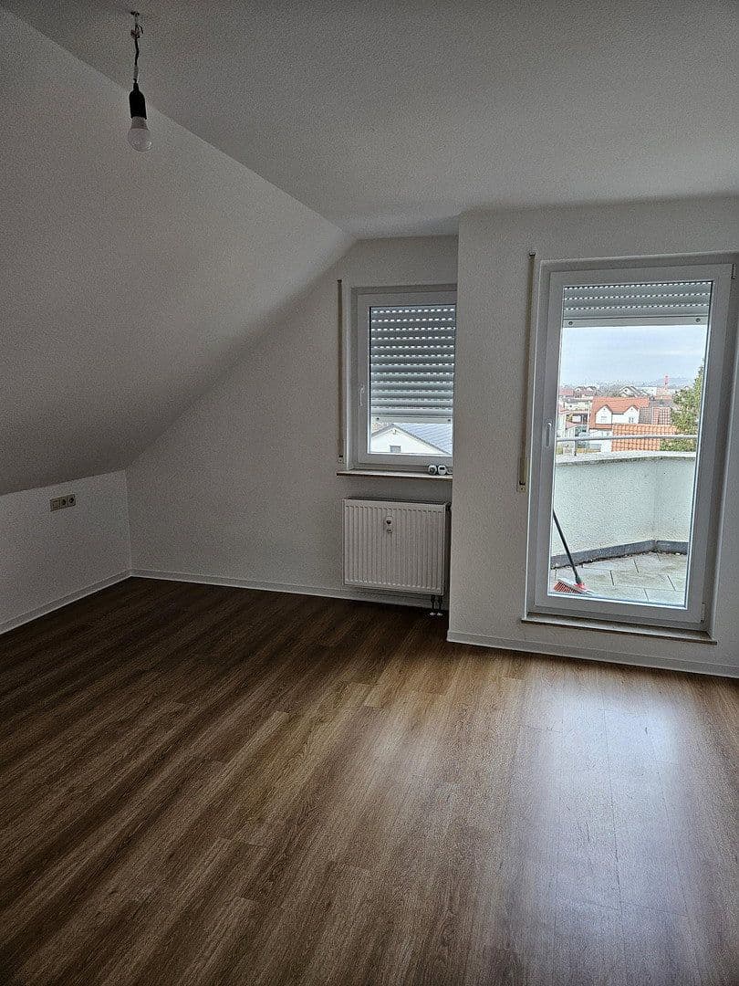1 bedroom with open-plan kitchen flat to rent, 65 m², Salach, Baden-Württemberg 1 bedroom with open-plan kitchen flat to rent, 65 m², Salach, Baden-Württemberg