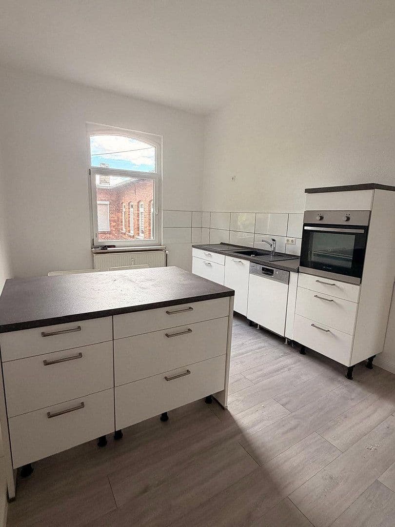 3 bedroom flat to rent, 86 m², Niederroßlaer Str. 28, Apolda, Thuringia 3 bedroom flat to rent, 86 m², Niederroßlaer Str. 28, Apolda, Thuringia