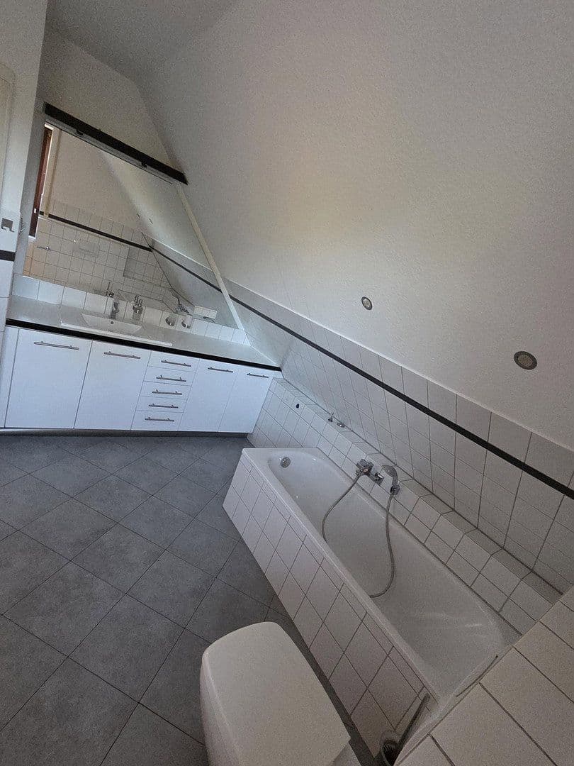 2 bedroom with open-plan kitchen flat to rent, 115 m², Thedinghausen, Lower Saxony 2 bedroom with open-plan kitchen flat to rent, 115 m², Thedinghausen, Lower Saxony