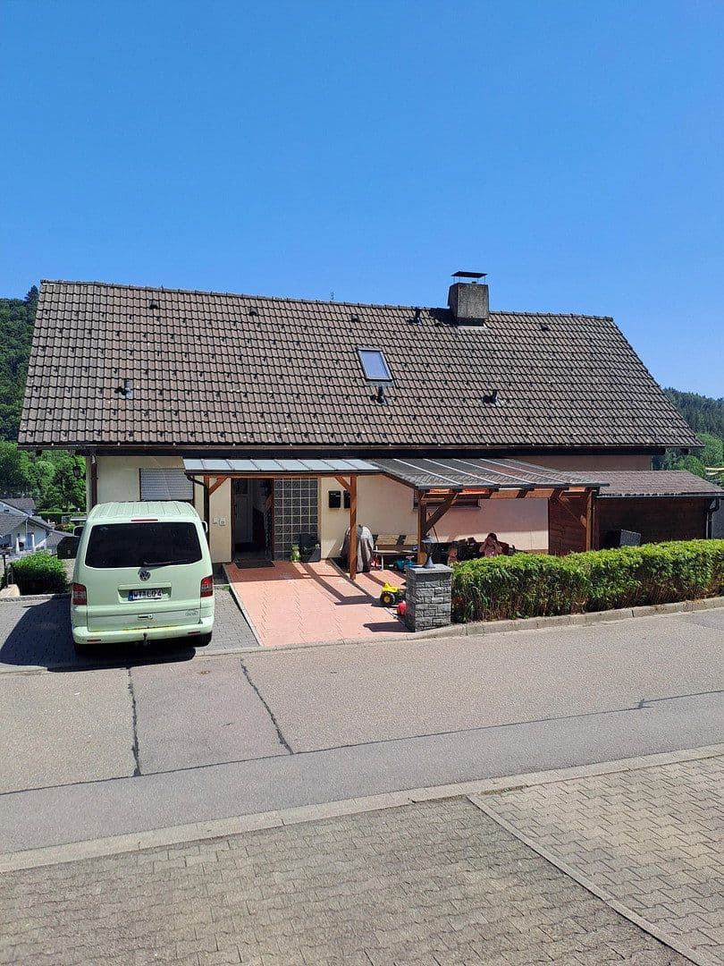 house for sale, 252 m², Hallauerst. 32, Stühlingen, Baden-Württemberg house for sale, 252 m², Hallauerst. 32, Stühlingen, Baden-Württemberg
