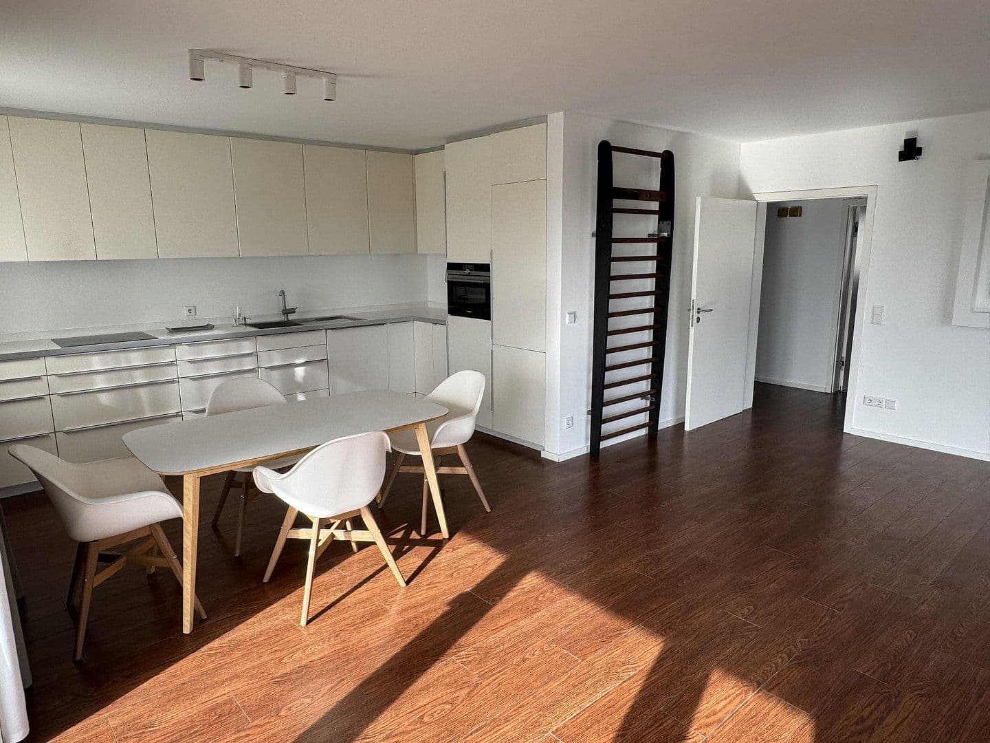 4 bedroom flat for sale, 110 m², Frankfurt, Hesse 4 bedroom flat for sale, 110 m², Frankfurt, Hesse