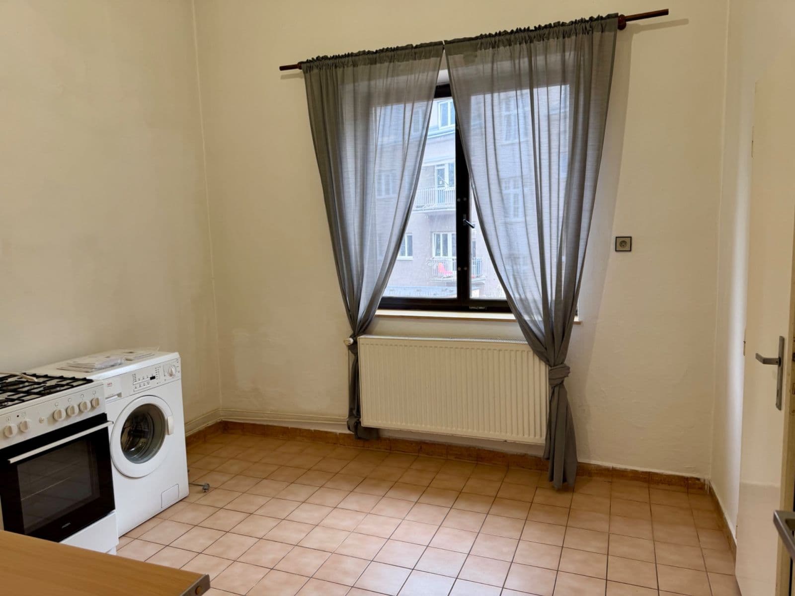 3 bedroom flat to rent, 108 m², Nádražní, Ostrava, Moravskoslezský Region 3 bedroom flat to rent, 108 m², Nádražní, Ostrava, Moravskoslezský Region