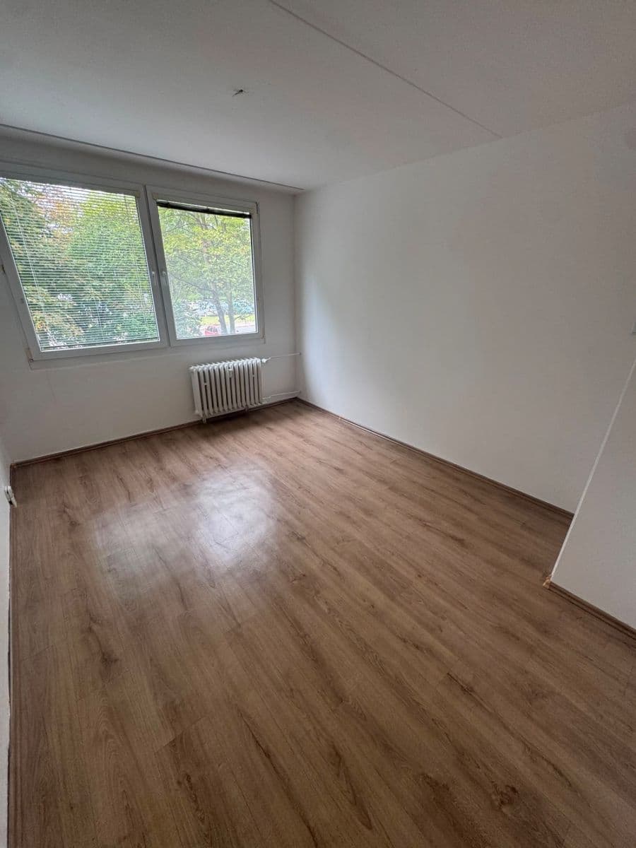 2 bedroom with open-plan kitchen flat to rent, 69 m², Trnovanská, Teplice, Ústecký Region 2 bedroom with open-plan kitchen flat to rent, 69 m², Trnovanská, Teplice, Ústecký Region
