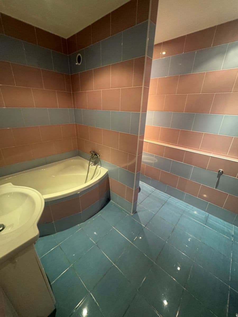 2 bedroom with open-plan kitchen flat to rent, 69 m², Trnovanská, Teplice, Ústecký Region 2 bedroom with open-plan kitchen flat to rent, 69 m², Trnovanská, Teplice, Ústecký Region