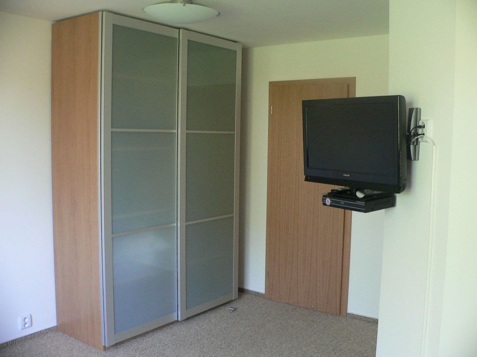 1 bedroom with open-plan kitchen flat to rent, 37 m², U Vodoteče, Vysoký Újezd, Středočeský Region 1 bedroom with open-plan kitchen flat to rent, 37 m², U Vodoteče, Vysoký Újezd, Středočeský Region