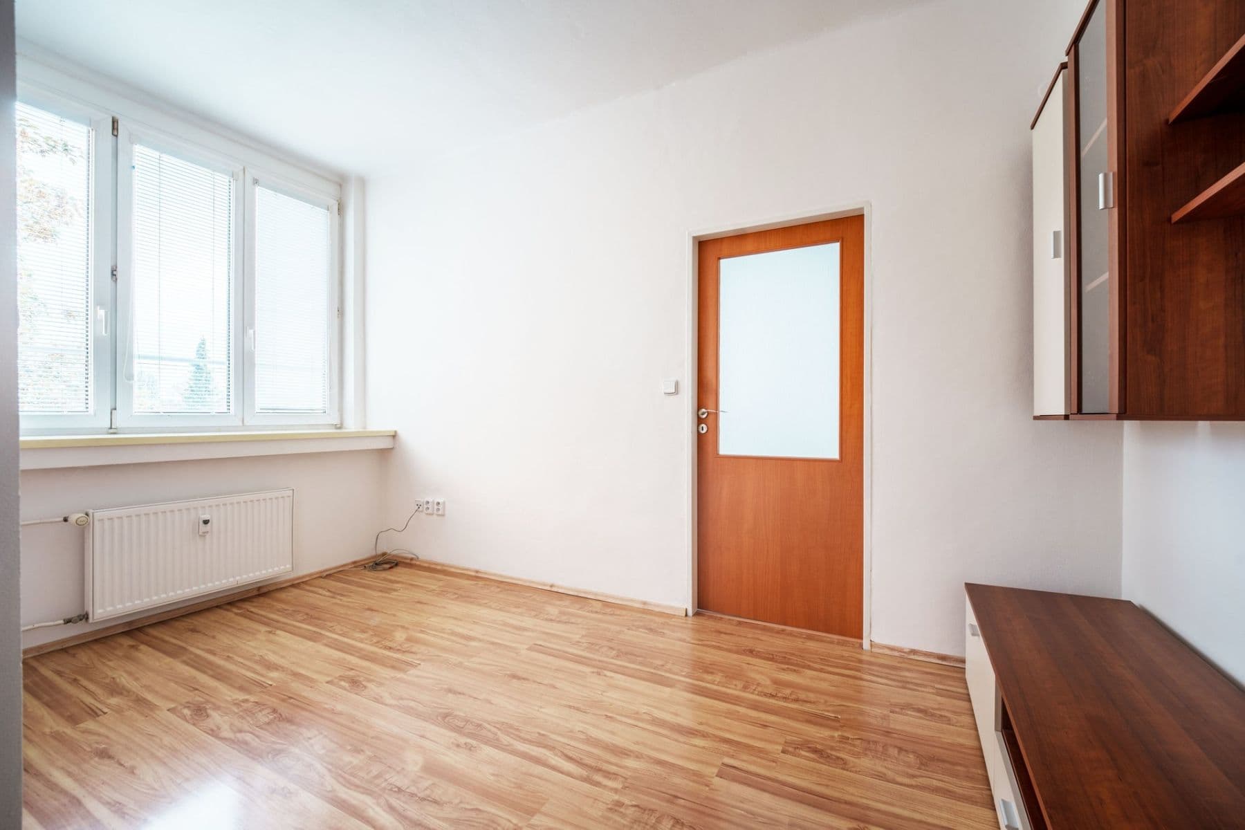 2 bedroom with open-plan kitchen flat to rent, 42 m², Moskevská, Kladno, Středočeský Region 2 bedroom with open-plan kitchen flat to rent, 42 m², Moskevská, Kladno, Středočeský Region
