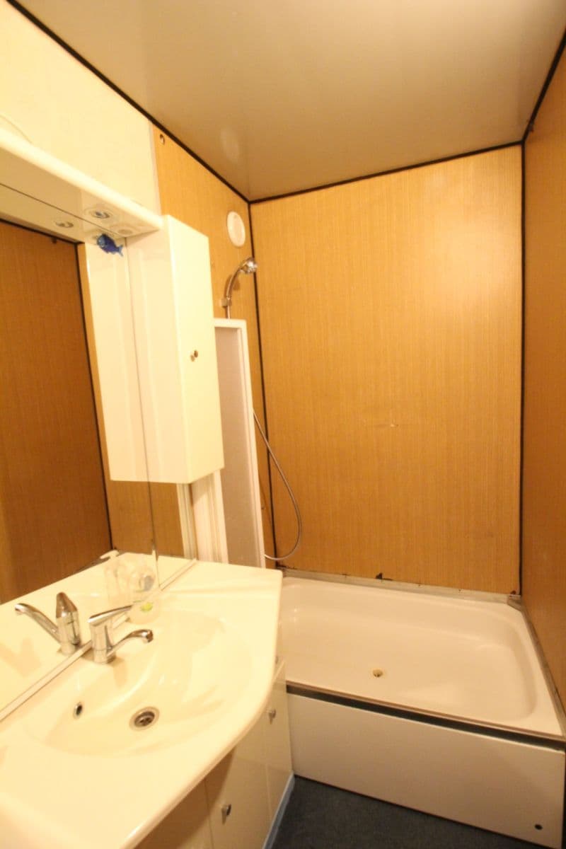 Studio flat to rent, 31 m², Nad Opatovem, Prague, Prague Studio flat to rent, 31 m², Nad Opatovem, Prague, Prague