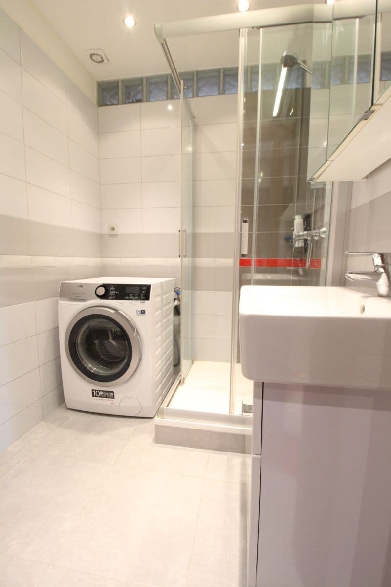 2 bedroom with open-plan kitchen flat to rent, 58 m², Cafourkova, Prague, Prague 2 bedroom with open-plan kitchen flat to rent, 58 m², Cafourkova, Prague, Prague