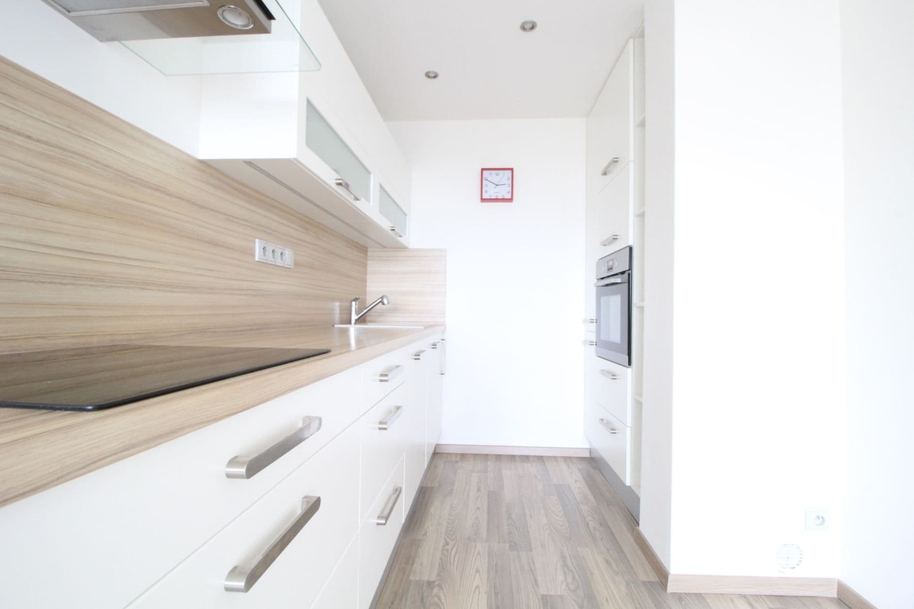 2 bedroom with open-plan kitchen flat to rent, 58 m², Cafourkova, Prague, Prague 2 bedroom with open-plan kitchen flat to rent, 58 m², Cafourkova, Prague, Prague