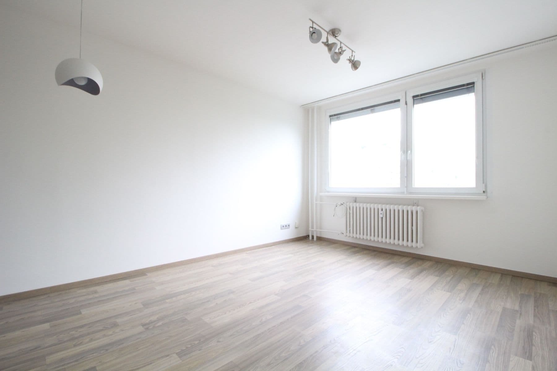 2 bedroom with open-plan kitchen flat to rent, 58 m², Cafourkova, Prague, Prague 2 bedroom with open-plan kitchen flat to rent, 58 m², Cafourkova, Prague, Prague