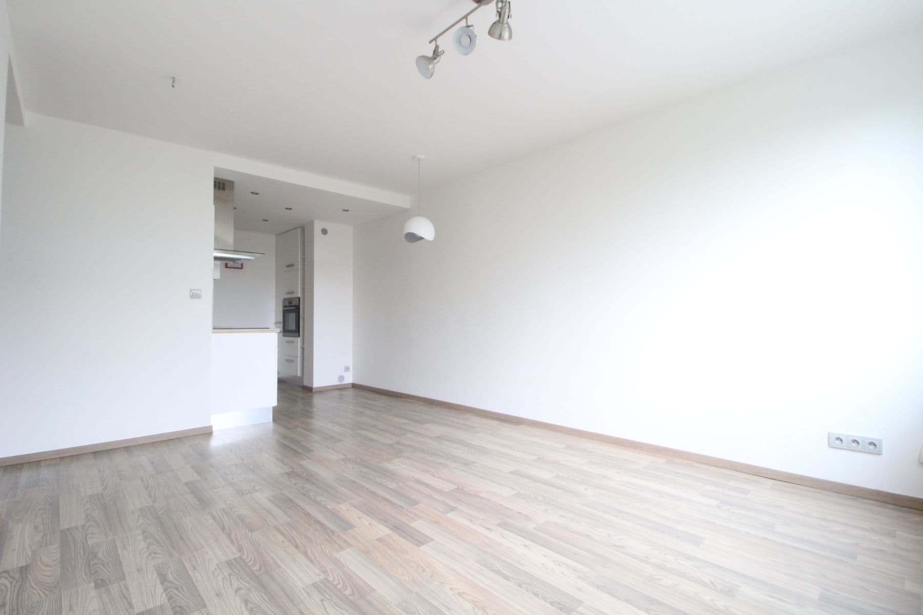 2 bedroom with open-plan kitchen flat to rent, 58 m², Cafourkova, Prague, Prague 2 bedroom with open-plan kitchen flat to rent, 58 m², Cafourkova, Prague, Prague