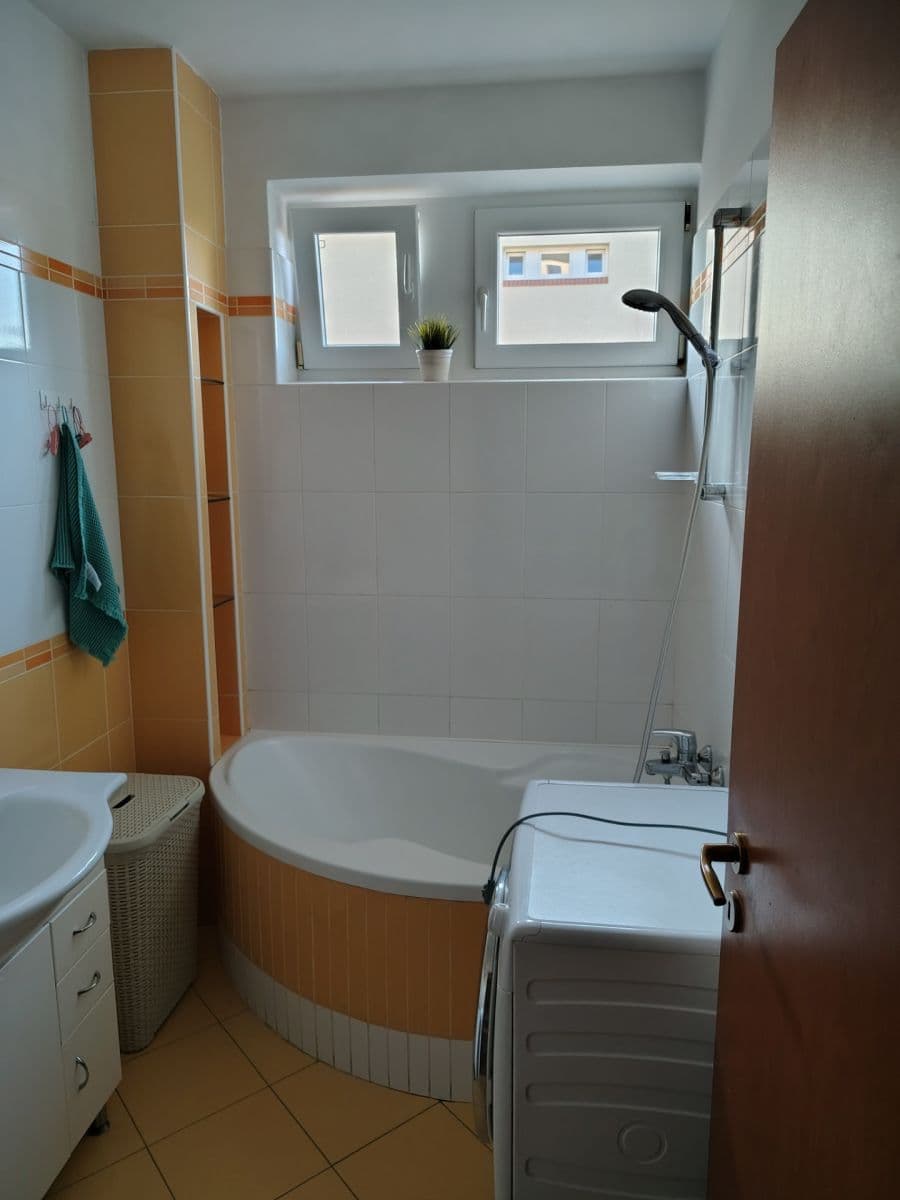 2 bedroom with open-plan kitchen flat to rent, 92 m², Školní, Bakov nad Jizerou, Středočeský Region 2 bedroom with open-plan kitchen flat to rent, 92 m², Školní, Bakov nad Jizerou, Středočeský Region
