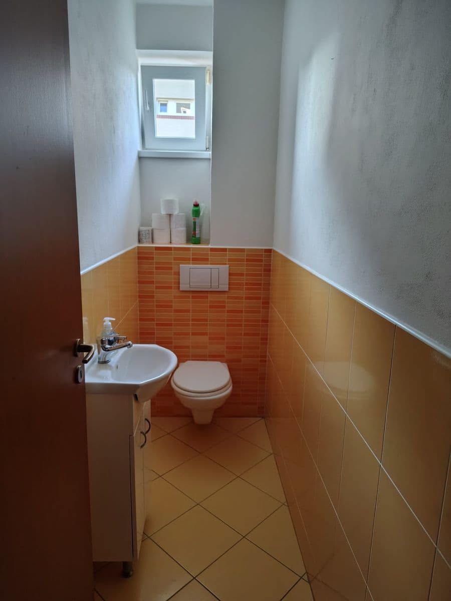 2 bedroom with open-plan kitchen flat to rent, 92 m², Školní, Bakov nad Jizerou, Středočeský Region 2 bedroom with open-plan kitchen flat to rent, 92 m², Školní, Bakov nad Jizerou, Středočeský Region