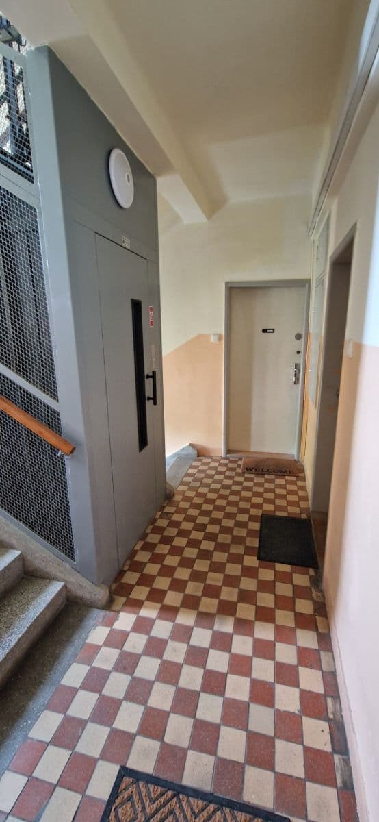 2 bedroom flat to rent, 54 m², Pod Lipami, Prague, Prague 2 bedroom flat to rent, 54 m², Pod Lipami, Prague, Prague