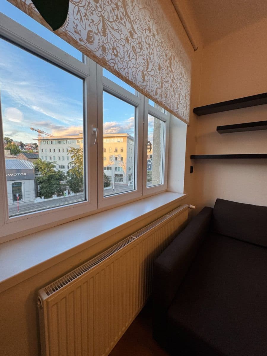1 bedroom with open-plan kitchen flat to rent, 52 m², Kolbenova, Prague, Prague 1 bedroom with open-plan kitchen flat to rent, 52 m², Kolbenova, Prague, Prague