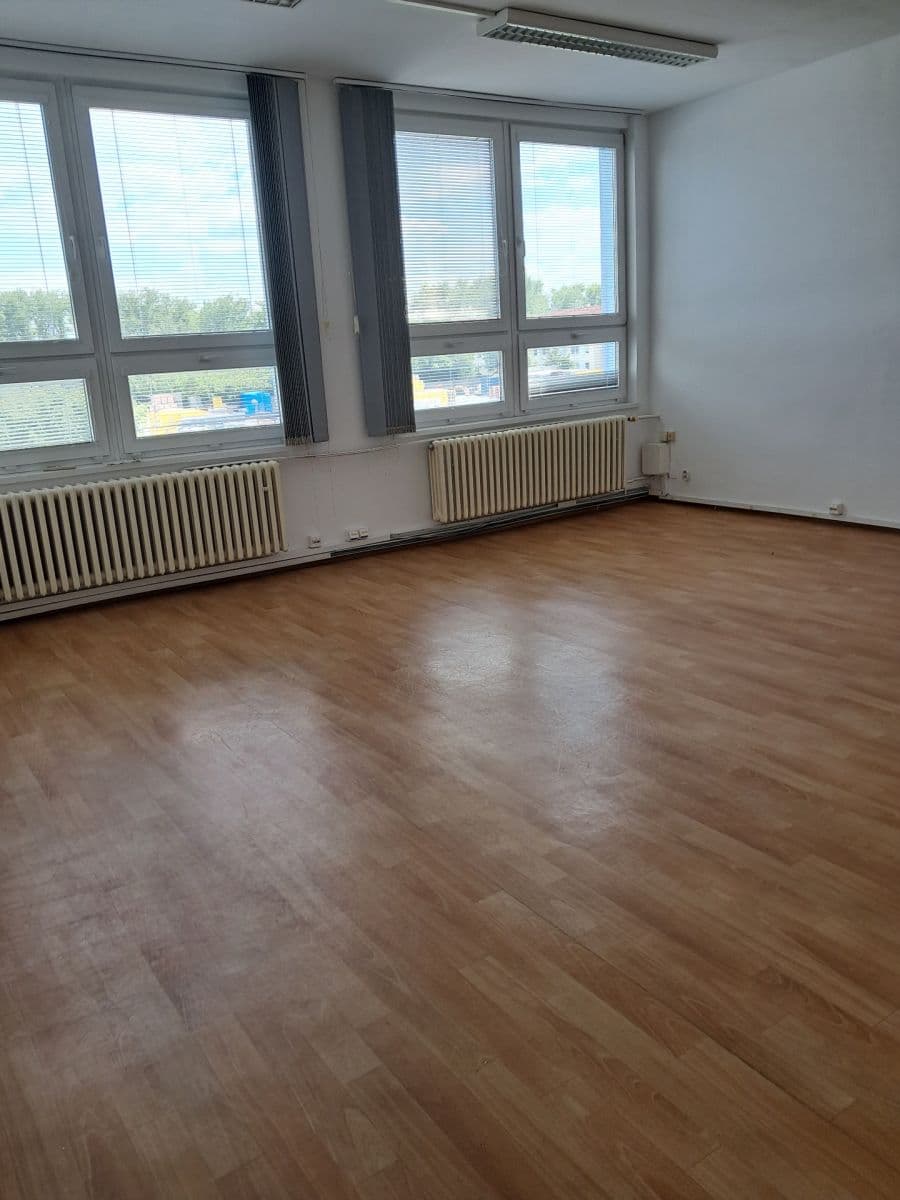 office to rent, 192 m², Drahelická, Nymburk, Středočeský Region office to rent, 192 m², Drahelická, Nymburk, Středočeský Region