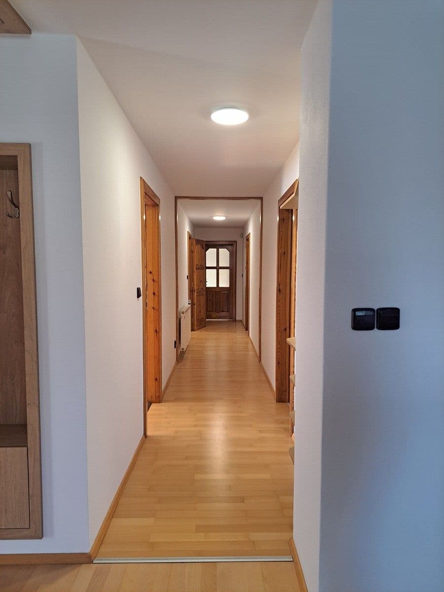 4 bedroom flat to rent, 180 m², Plánice, Plzeňský Region 4 bedroom flat to rent, 180 m², Plánice, Plzeňský Region