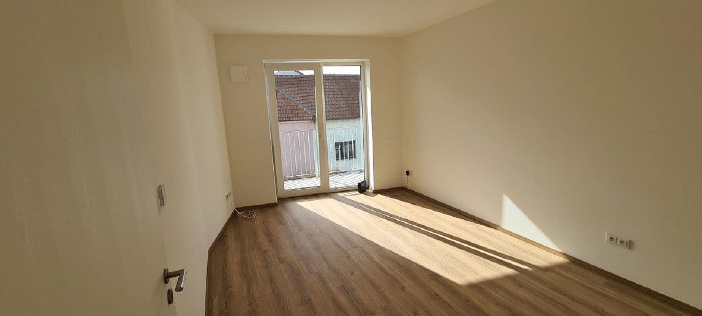 1 bedroom with open-plan kitchen flat to rent, 84 m², Hradišťská, Staré Město, Zlínský Region 1 bedroom with open-plan kitchen flat to rent, 84 m², Hradišťská, Staré Město, Zlínský Region