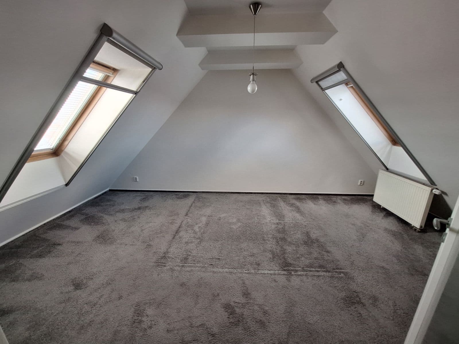 2 bedroom with open-plan kitchen flat to rent, 120 m², Benická, Prague, Prague 2 bedroom with open-plan kitchen flat to rent, 120 m², Benická, Prague, Prague