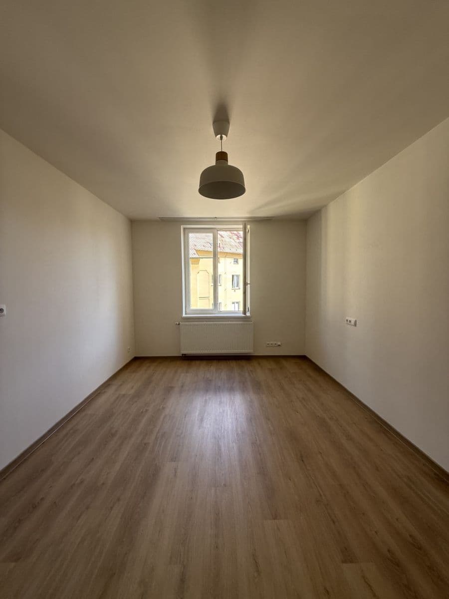 1 bedroom with open-plan kitchen flat to rent, 51 m², Vrchlického, Plzeň, Plzeňský Region 1 bedroom with open-plan kitchen flat to rent, 51 m², Vrchlického, Plzeň, Plzeňský Region