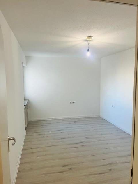 2 bedroom with open-plan kitchen flat for sale, 108 m², Laichingen, Baden-Württemberg 2 bedroom with open-plan kitchen flat for sale, 108 m², Laichingen, Baden-Württemberg