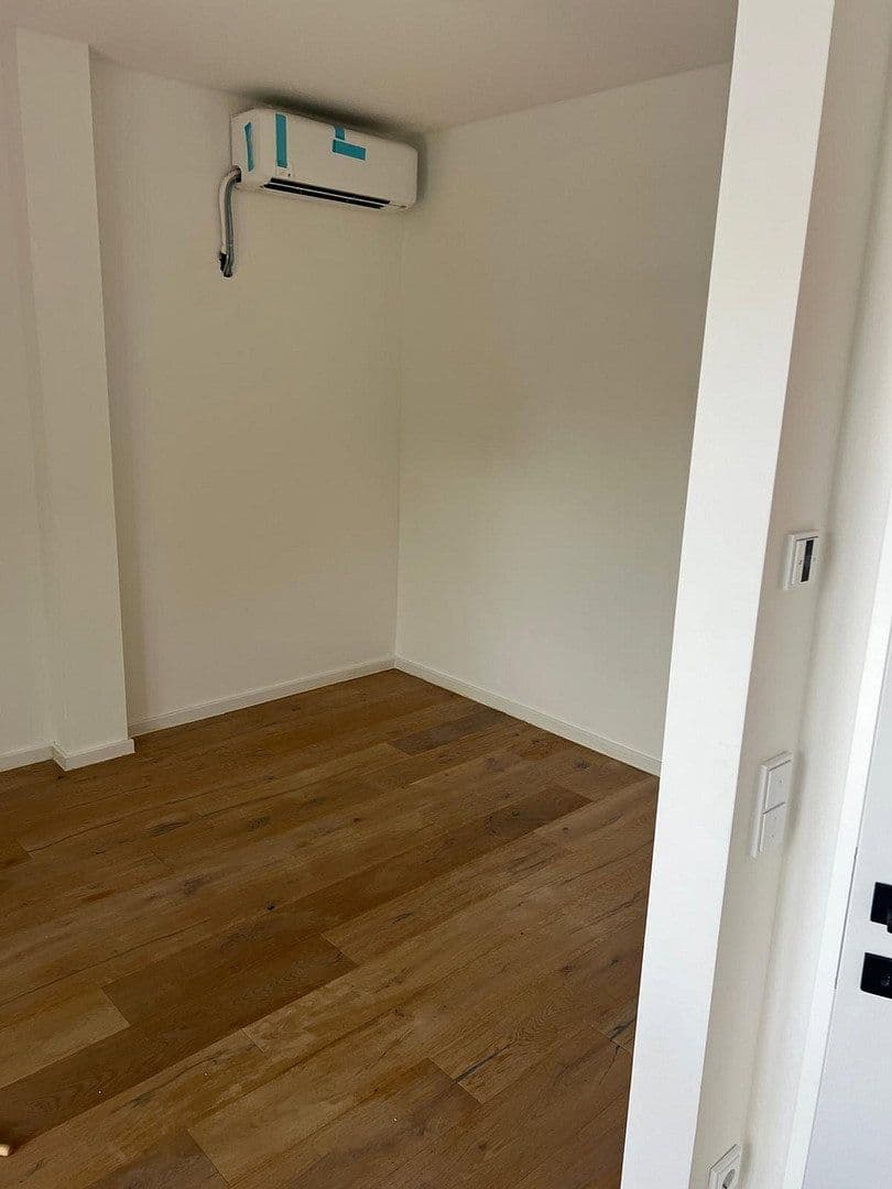 house for sale, 212 m², Am Blumenfeld 23 A, Meerbusch, North Rhine-Westphalia house for sale, 212 m², Am Blumenfeld 23 A, Meerbusch, North Rhine-Westphalia