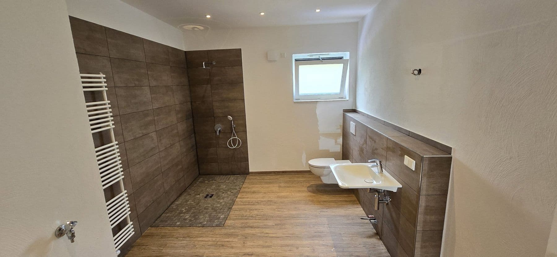 1 bedroom with open-plan kitchen flat to rent, 100 m², Freiherr-vom-Stein-Platz 2, Eisenberg (Pfalz), Rhineland-Palatinate 1 bedroom with open-plan kitchen flat to rent, 100 m², Freiherr-vom-Stein-Platz 2, Eisenberg (Pfalz), Rhineland-Palatinate