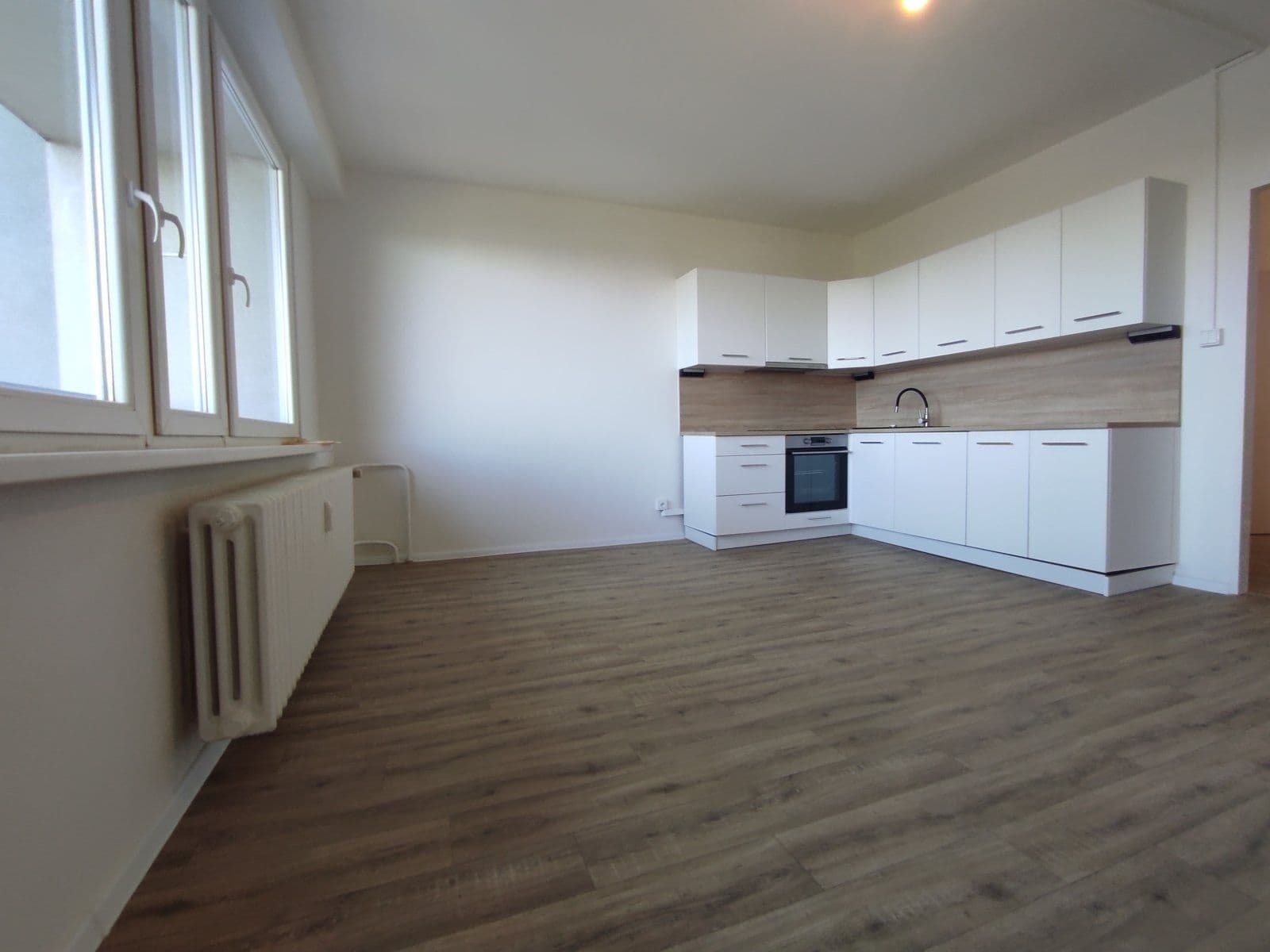 3 bedroom with open-plan kitchen flat to rent, 71 m², Okružní, Orlová, Moravskoslezský Region 3 bedroom with open-plan kitchen flat to rent, 71 m², Okružní, Orlová, Moravskoslezský Region