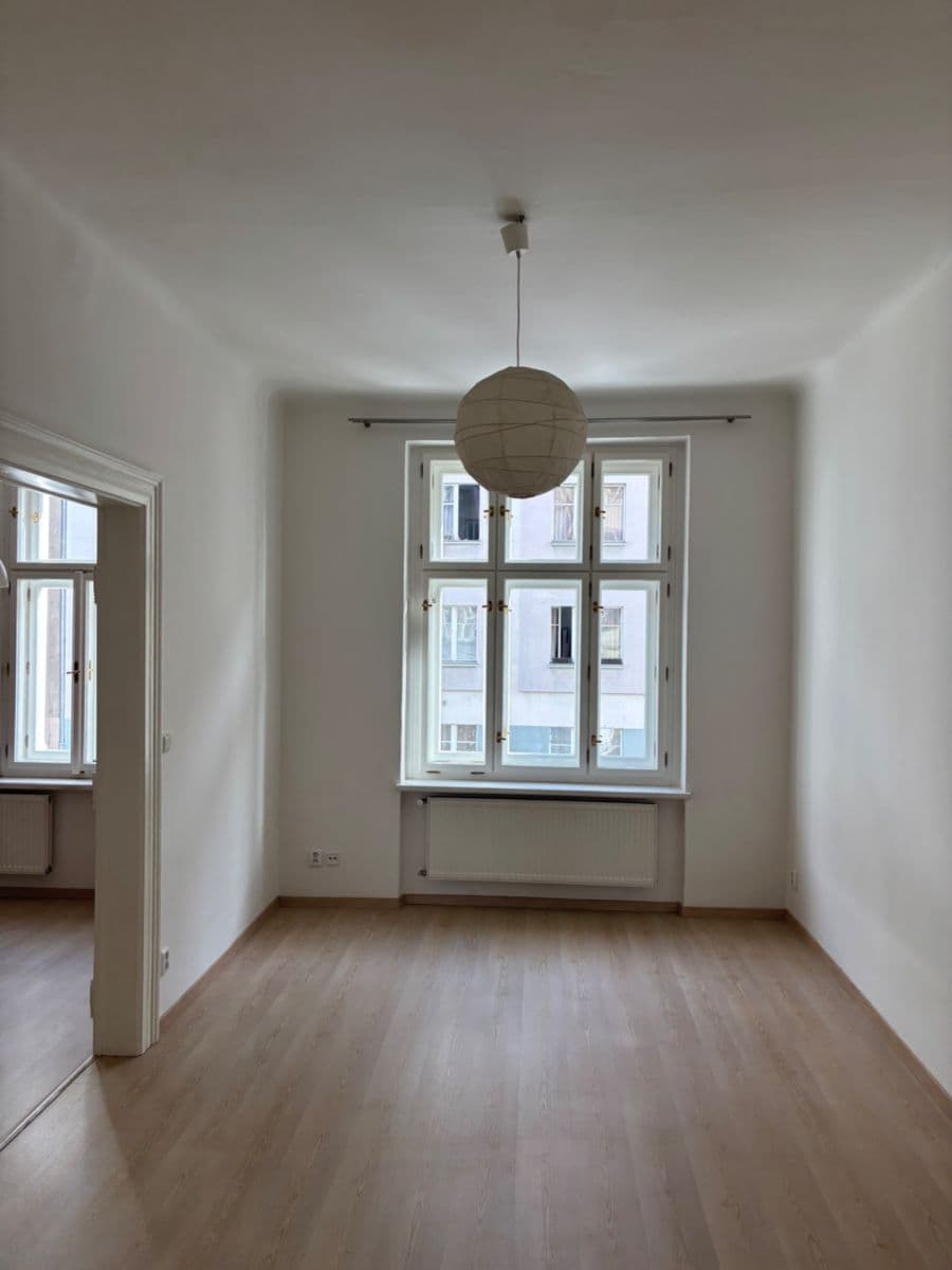 2 bedroom flat to rent, 58 m², Marie Cibulkové, Prague, Prague 2 bedroom flat to rent, 58 m², Marie Cibulkové, Prague, Prague