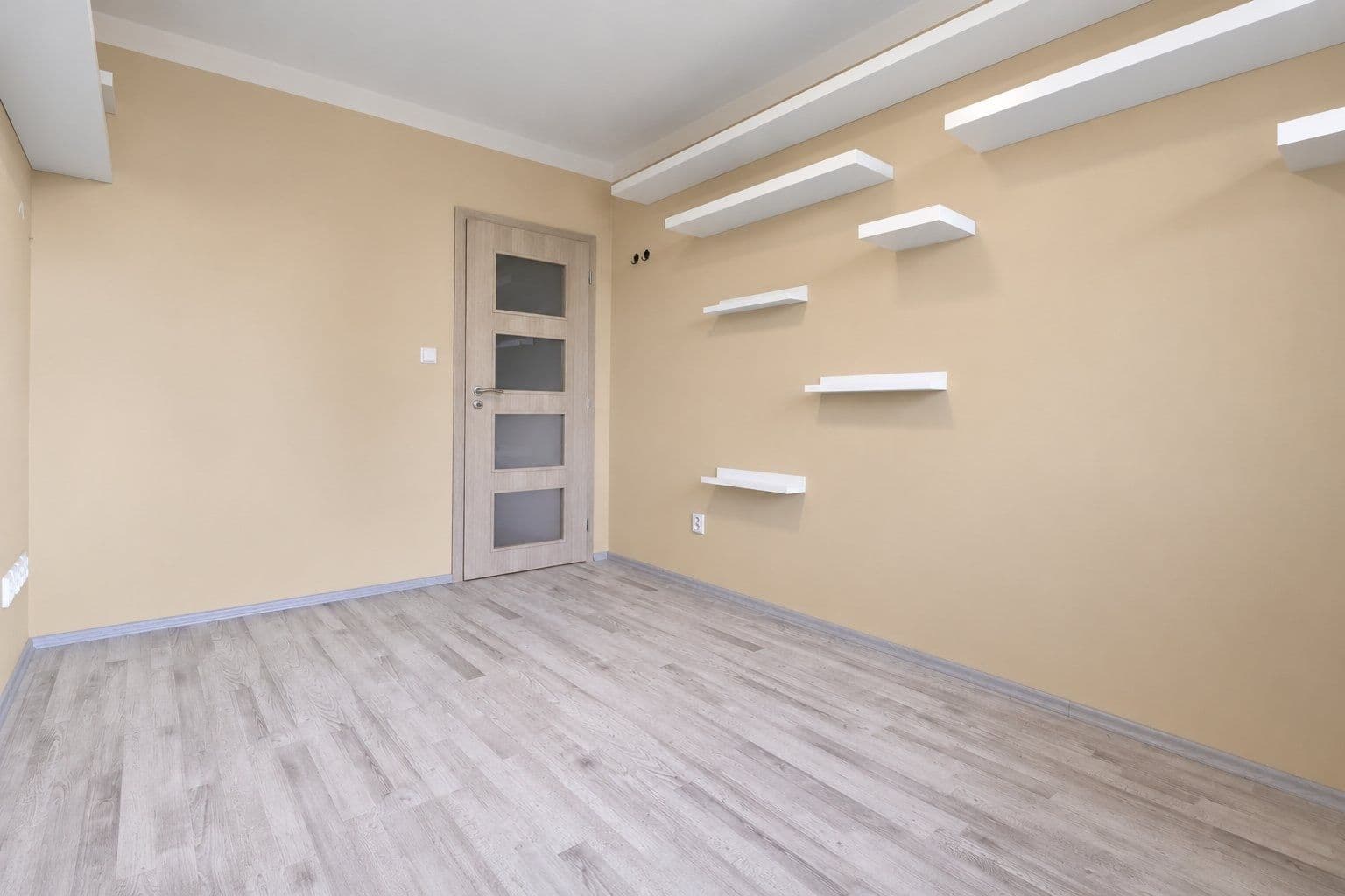 1 bedroom with open-plan kitchen flat to rent, 48 m², Jablonecká, Prague, Prague 1 bedroom with open-plan kitchen flat to rent, 48 m², Jablonecká, Prague, Prague