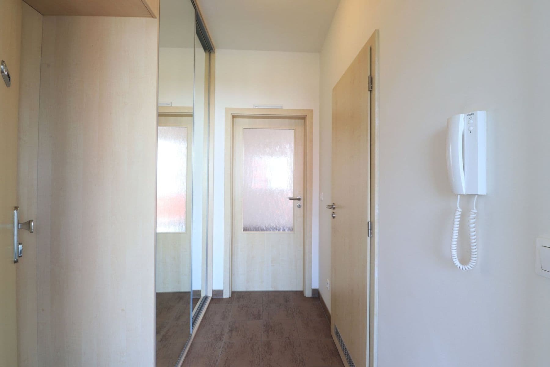 Studio flat to rent, 37 m², Farkašova, Prague, Prague Studio flat to rent, 37 m², Farkašova, Prague, Prague
