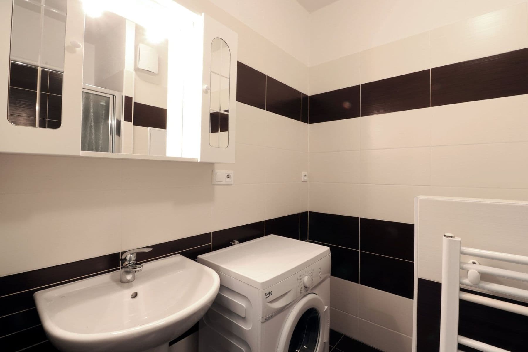 Studio flat to rent, 37 m², Farkašova, Prague, Prague Studio flat to rent, 37 m², Farkašova, Prague, Prague