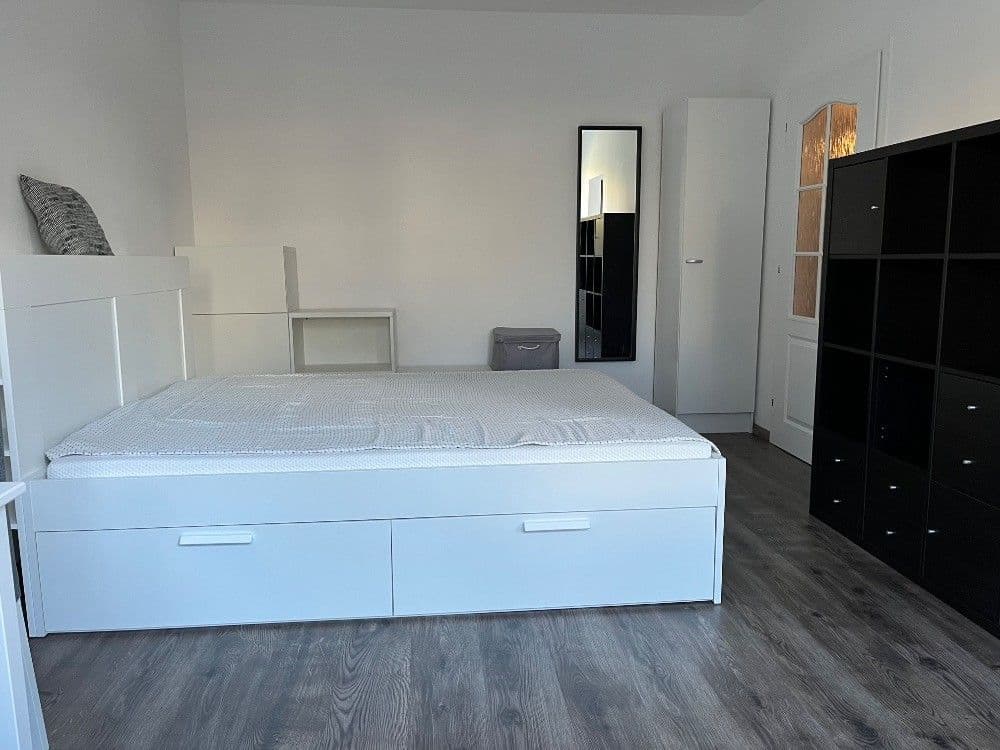 Studio flat to rent, 29 m², Valentova, Prague, Prague Studio flat to rent, 29 m², Valentova, Prague, Prague
