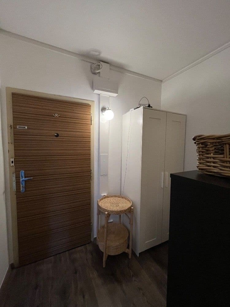 Studio flat to rent, 29 m², Valentova, Prague, Prague Studio flat to rent, 29 m², Valentova, Prague, Prague