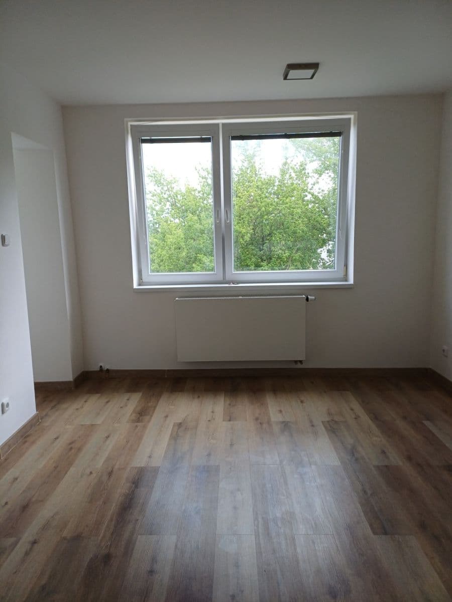 1 bedroom with open-plan kitchen flat to rent, 41 m², Revoluční, Buštěhrad, Středočeský Region 1 bedroom with open-plan kitchen flat to rent, 41 m², Revoluční, Buštěhrad, Středočeský Region