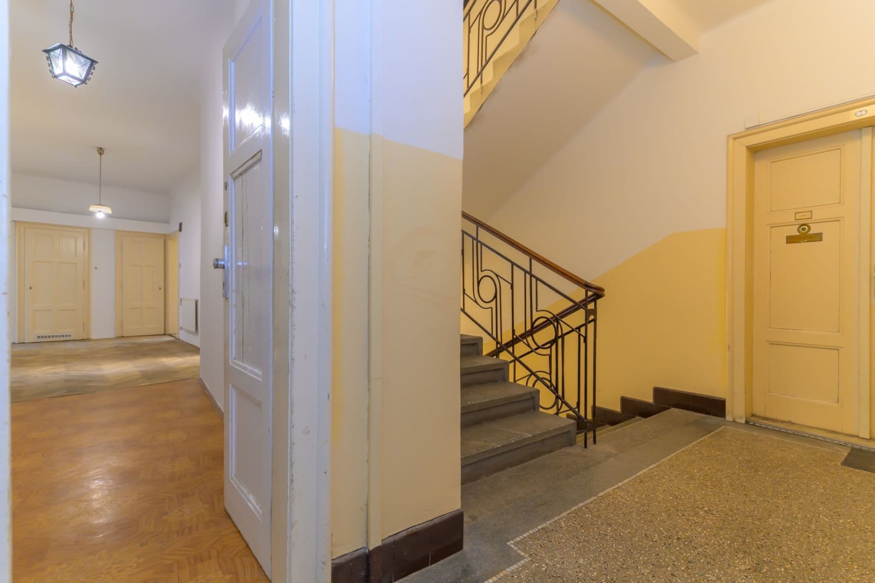 2 bedroom flat for sale, 82 m², Na Jezerce, Prague, Prague 2 bedroom flat for sale, 82 m², Na Jezerce, Prague, Prague