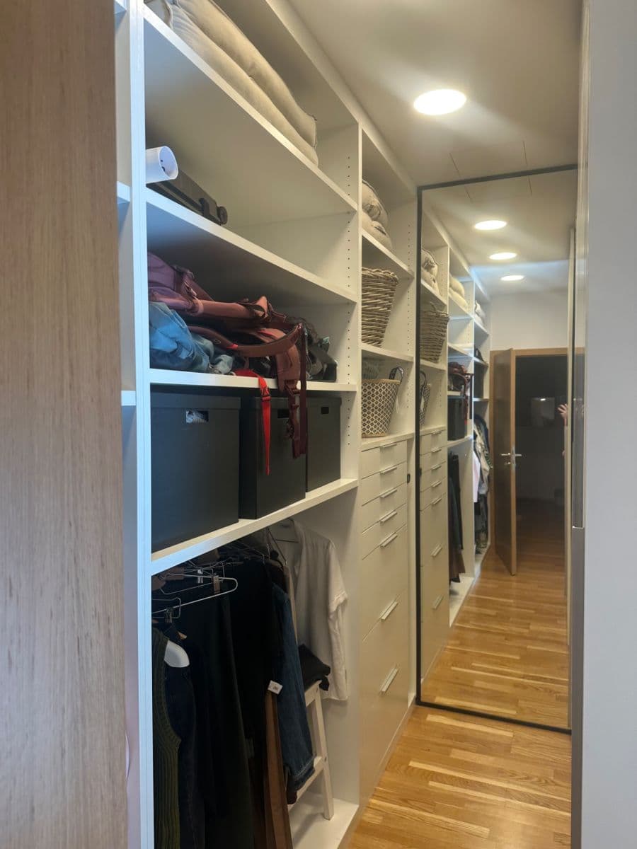 3 bedroom with open-plan kitchen flat to rent, 124 m², Pod Dvorem, Prague, Prague 3 bedroom with open-plan kitchen flat to rent, 124 m², Pod Dvorem, Prague, Prague