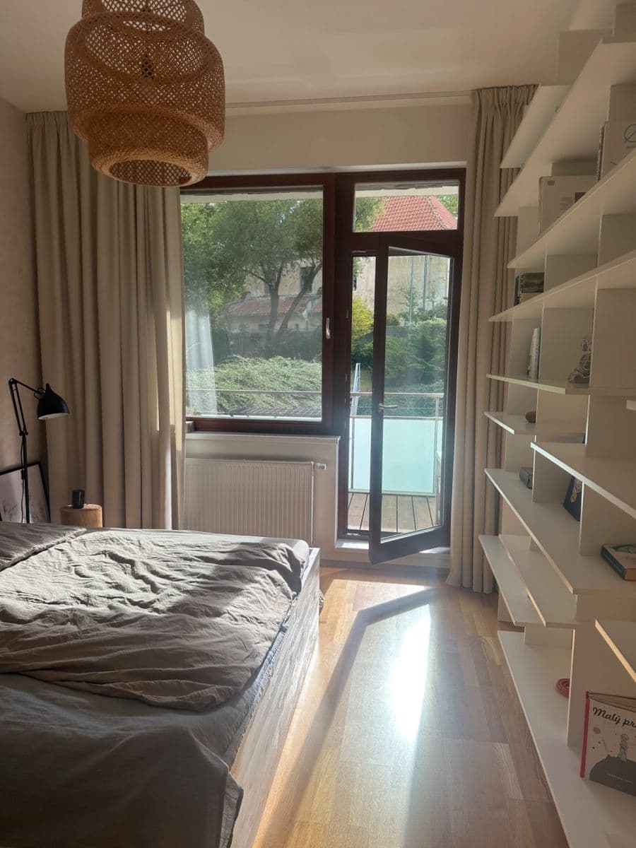 3 bedroom with open-plan kitchen flat to rent, 124 m², Pod Dvorem, Prague, Prague 3 bedroom with open-plan kitchen flat to rent, 124 m², Pod Dvorem, Prague, Prague