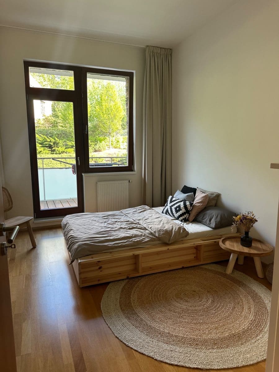 3 bedroom with open-plan kitchen flat to rent, 124 m², Pod Dvorem, Prague, Prague 3 bedroom with open-plan kitchen flat to rent, 124 m², Pod Dvorem, Prague, Prague