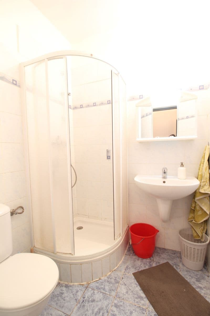 Studio flat to rent, 27 m², Za papírnou, Prague, Prague Studio flat to rent, 27 m², Za papírnou, Prague, Prague